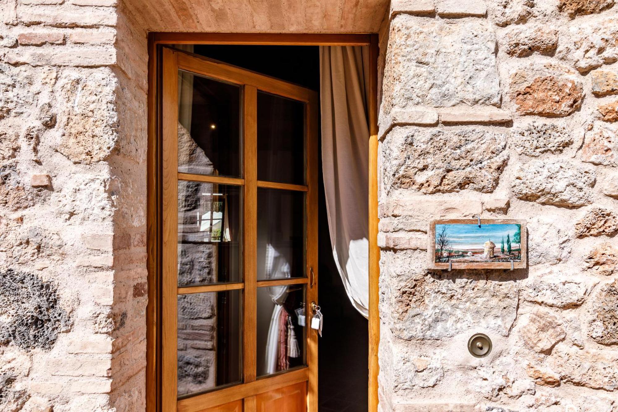 Relais La Costa Historical Residence Monteriggioni Exterior photo