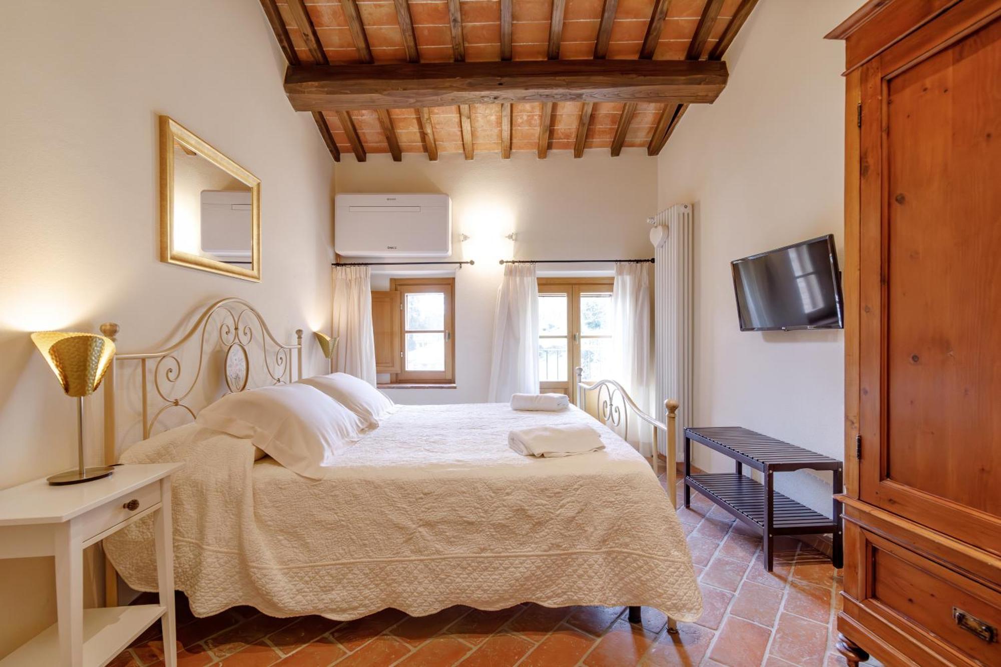 Relais La Costa Historical Residence Monteriggioni Exterior photo