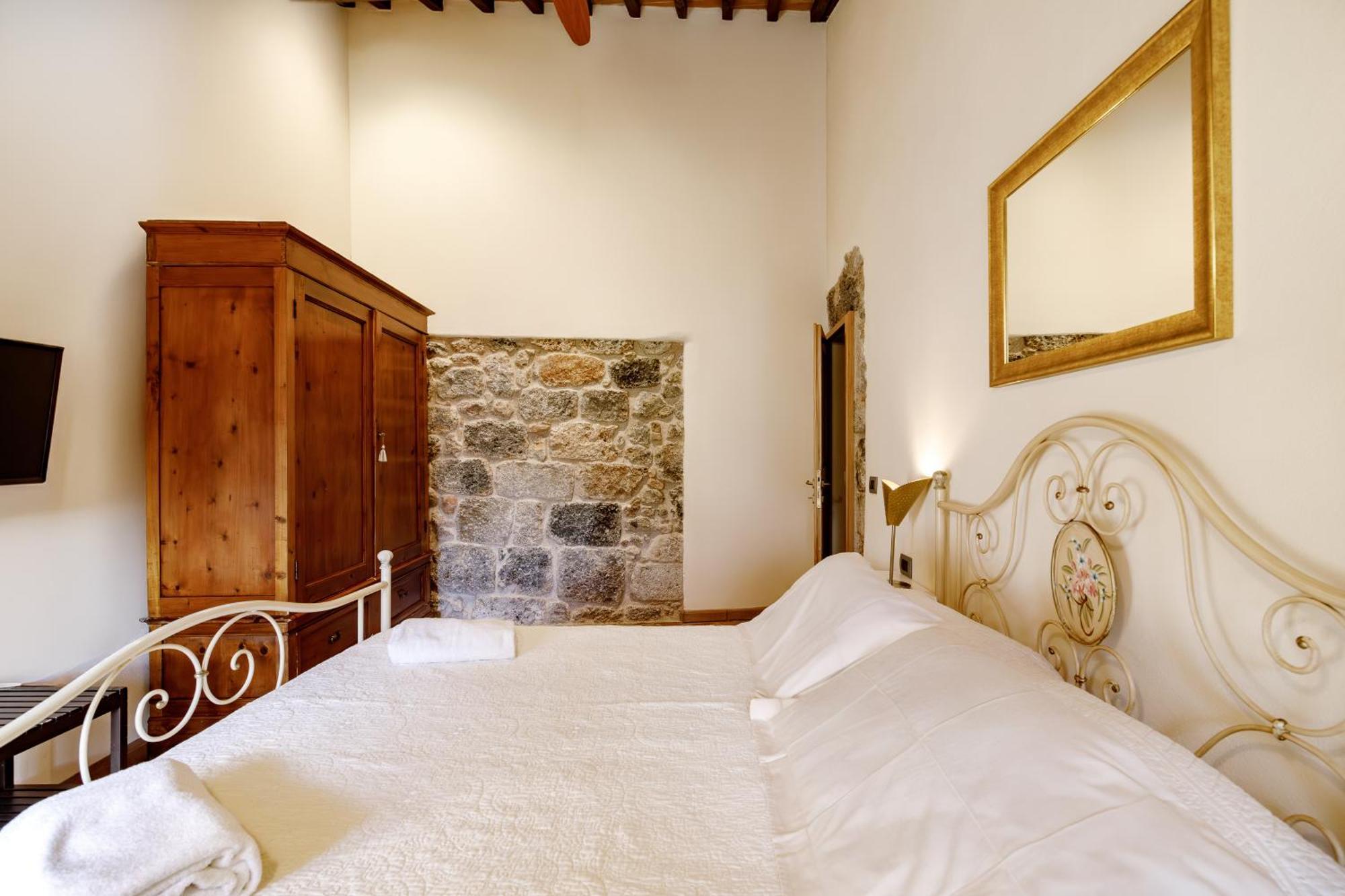 Relais La Costa Historical Residence Monteriggioni Exterior photo